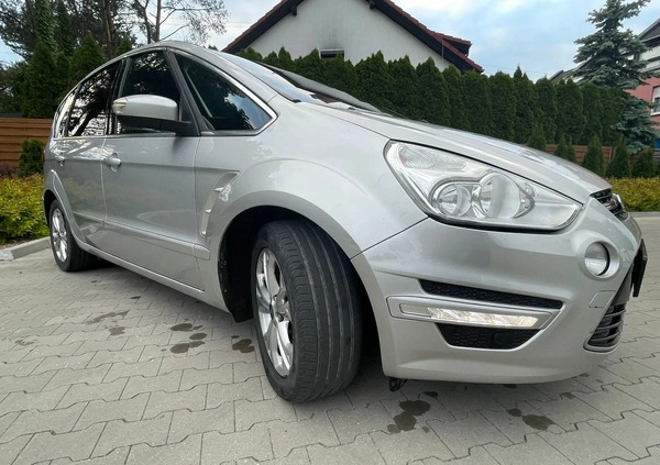 Ford S-Max cena 28000 przebieg: 329000, rok produkcji 2012 z Luboń małe 29
